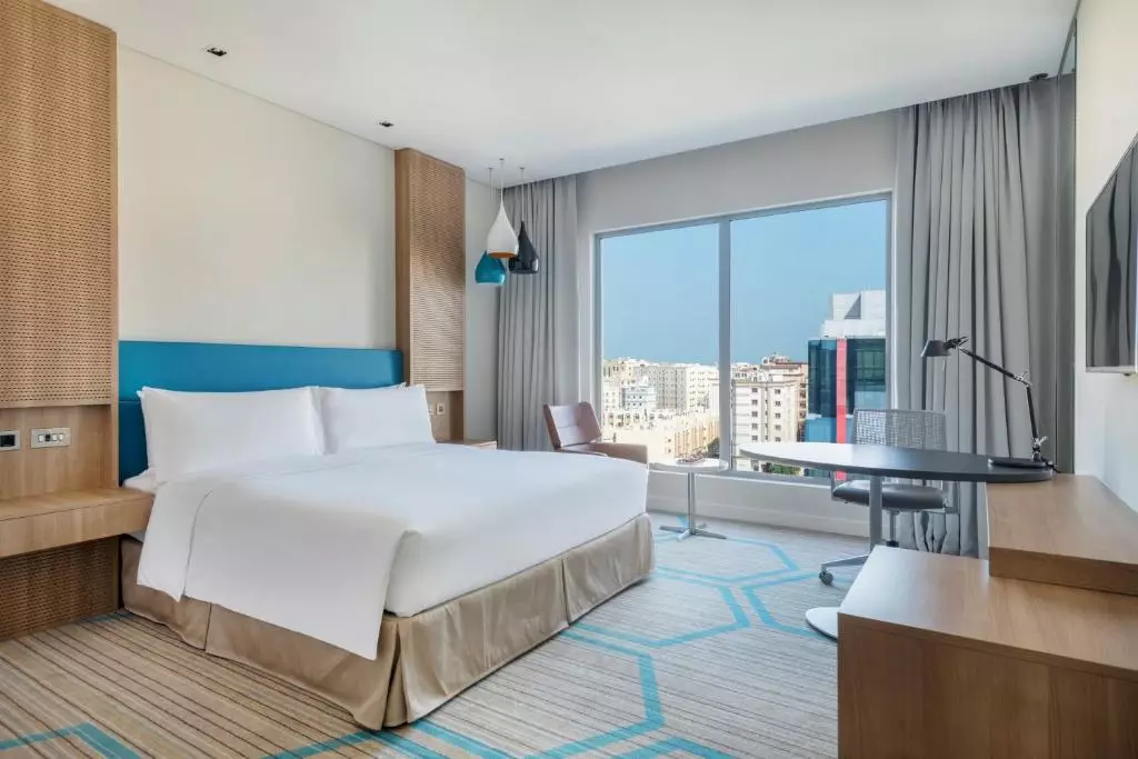 Holiday Inn